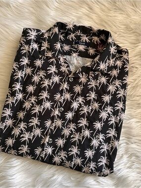 Benson Short Sleeve Button-Down Shirt